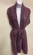 Load image into Gallery viewer, cable knit shawl with strap