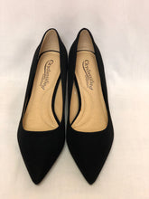 Load image into Gallery viewer, Classic Black Pumps