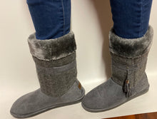 Load image into Gallery viewer, Winter gray boots